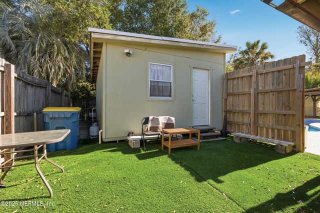 3227 RED OAK Drive, Jacksonville, FL 32277