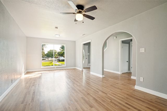 4401 Ivy Drive, Mesquite, TX 75150