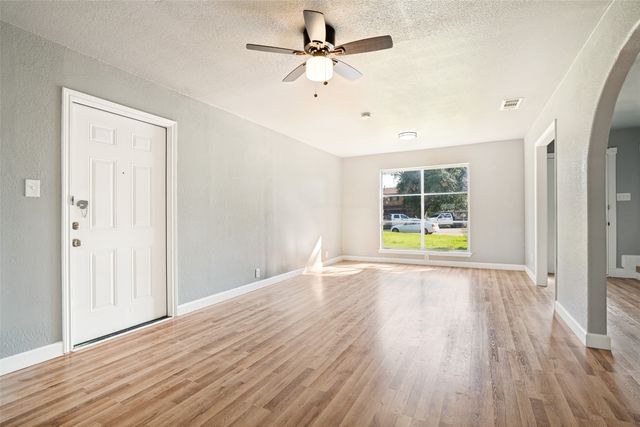 4401 Ivy Drive, Mesquite, TX 75150