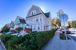 169 Winsor Ave 169, Watertown, MA 02472