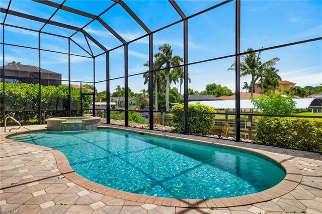 27041 Flamingo DR, Bonita Springs, FL 34135
