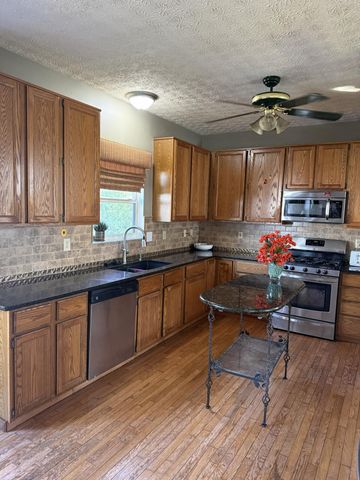 8686 Kingsley Drive, Reynoldsburg, OH 43068