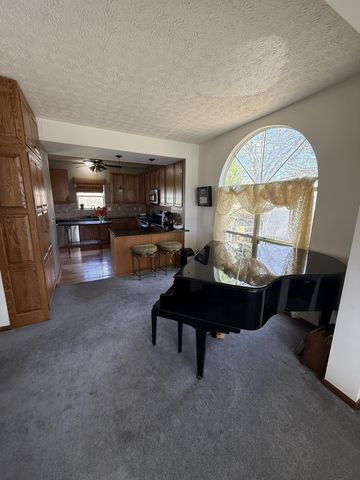 8686 Kingsley Drive, Reynoldsburg, OH 43068