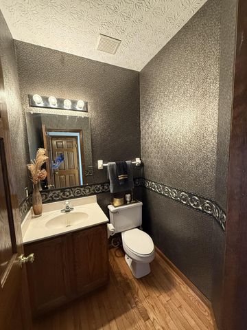 8686 Kingsley Drive, Reynoldsburg, OH 43068