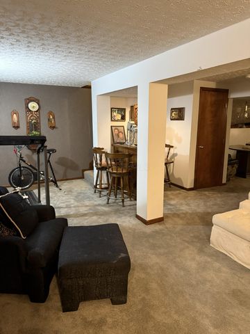 8686 Kingsley Drive, Reynoldsburg, OH 43068