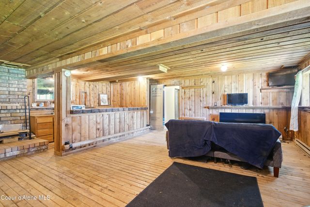 2043 Blanchard Cutoff, Blanchard, ID 83804