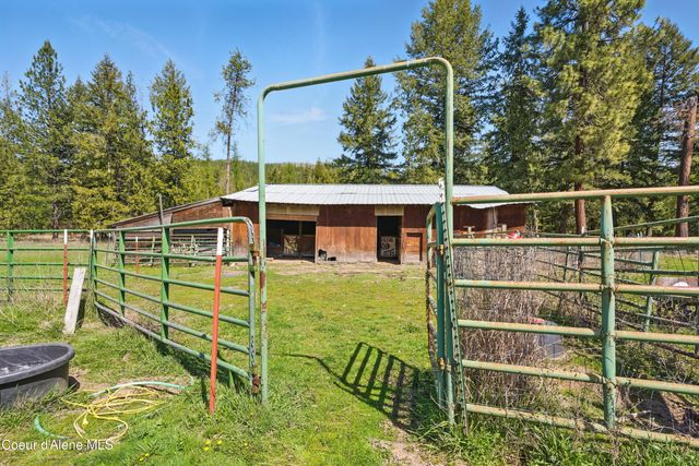 2043 Blanchard Cutoff, Blanchard, ID 83804