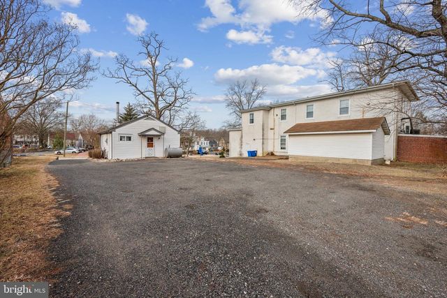 33 PLUM, Southampton, NJ 08088