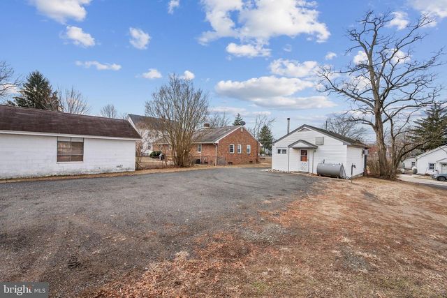 33 PLUM, Southampton, NJ 08088