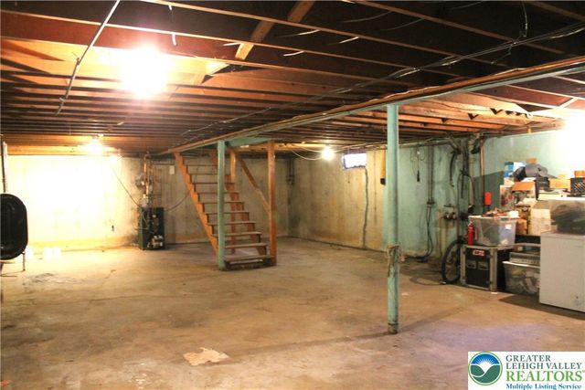 2465 Jacksonville Road, Hanover Twp, PA 18017