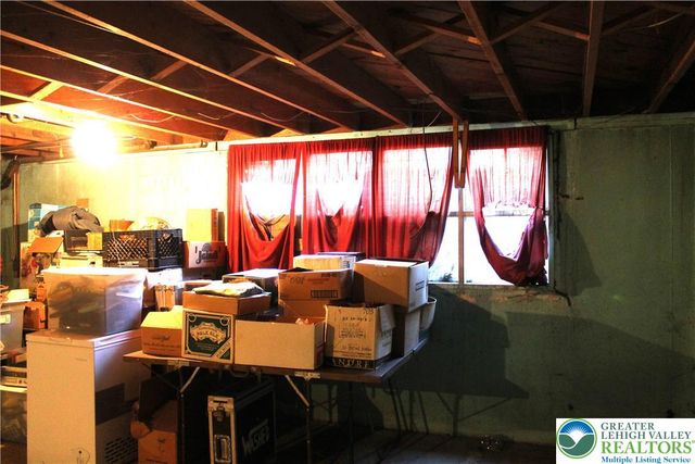 2465 Jacksonville Road, Hanover Twp, PA 18017