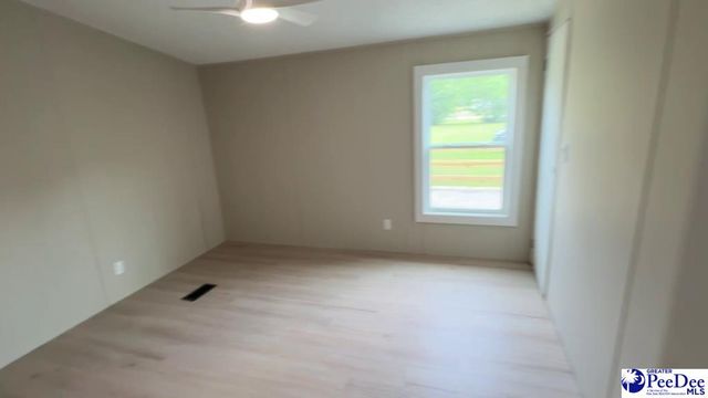 5117 College Lake Dr, Florence, SC 29506