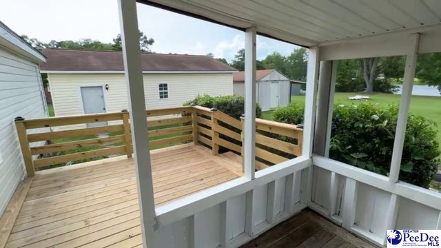 5117 College Lake Dr, Florence, SC 29506