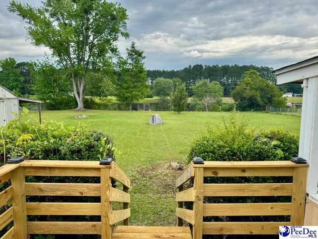 5117 College Lake Dr, Florence, SC 29506