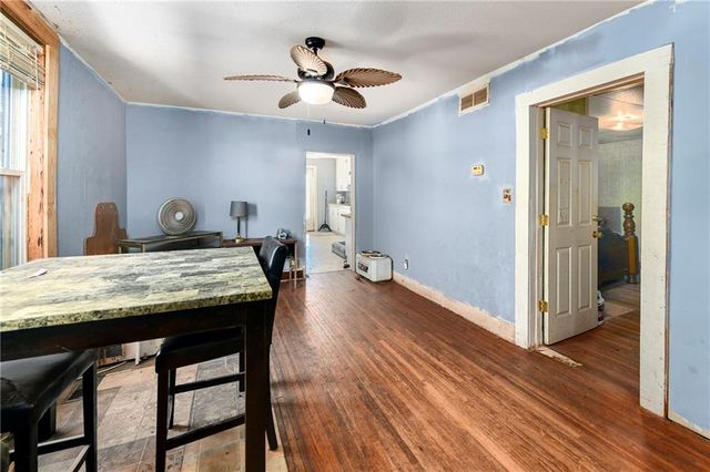 109 W Miami Street NE, Paola, KS 66071