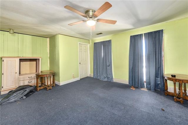 109 W Miami Street NE, Paola, KS 66071