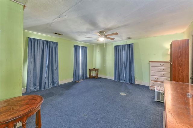 109 W Miami Street NE, Paola, KS 66071