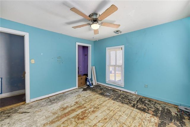 109 W Miami Street NE, Paola, KS 66071