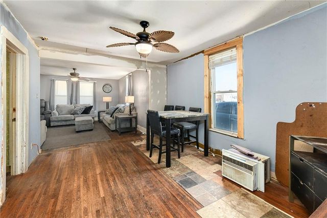 109 W Miami Street NE, Paola, KS 66071