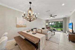 9402 Pocida CT 104, Naples, FL 34119