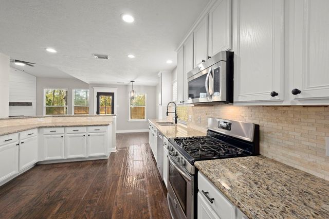 7 Delta Mill Court, Conroe, TX 77385