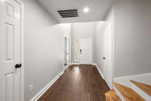 7 Delta Mill Court, Conroe, TX 77385