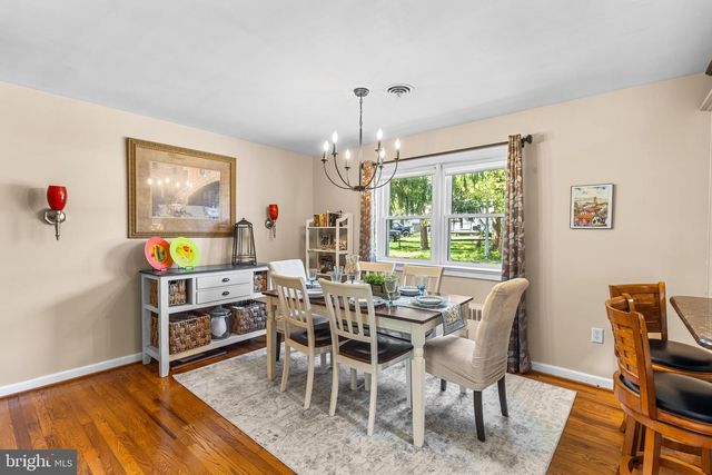 4 PLEASANT DR, Lancaster, PA 17602