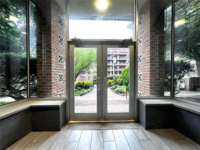 270 N Broadway 2HI, Yonkers, NY 10701