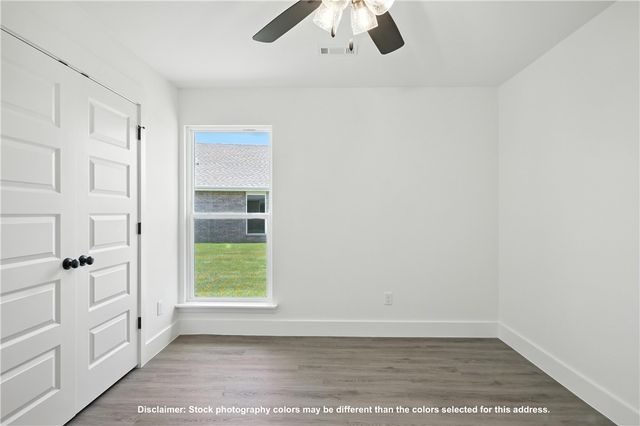 8850 Sunspire Lane, Centerton, AR 72719