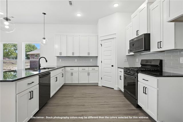 8850 Sunspire Lane, Centerton, AR 72719