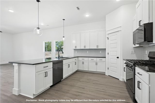 8850 Sunspire Lane, Centerton, AR 72719