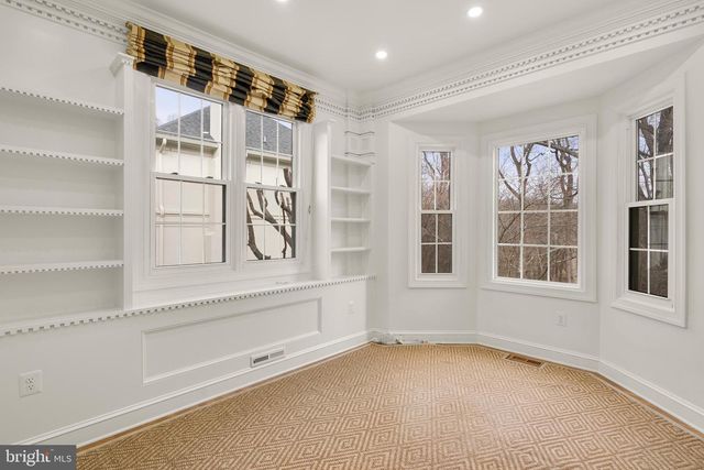 6058 SUGARSTONE CT, Mclean, VA 22101