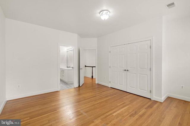 6058 SUGARSTONE CT, Mclean, VA 22101