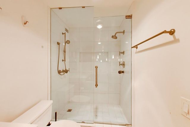 360 E Randolph Street 405, Chicago, IL 60601