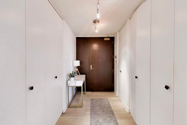 360 E Randolph Street 405, Chicago, IL 60601
