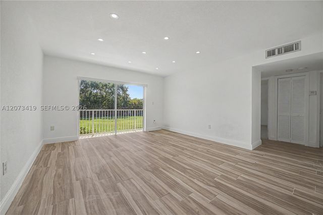 8475 SW 94th St 224E, Miami, FL 33156