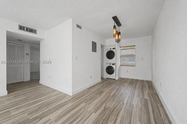 8475 SW 94th St 224E, Miami, FL 33156