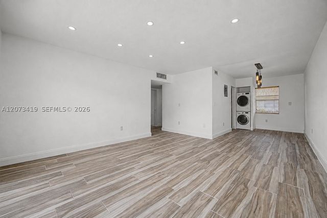 8475 SW 94th St 224E, Miami, FL 33156