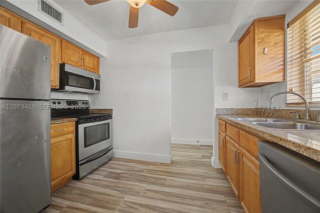 8475 SW 94th St 224E, Miami, FL 33156