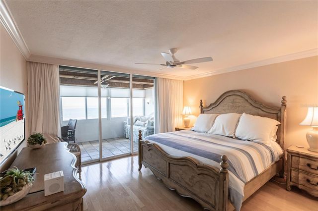 1055 W PEPPERTREE DRIVE 703AA, Sarasota, FL 34242