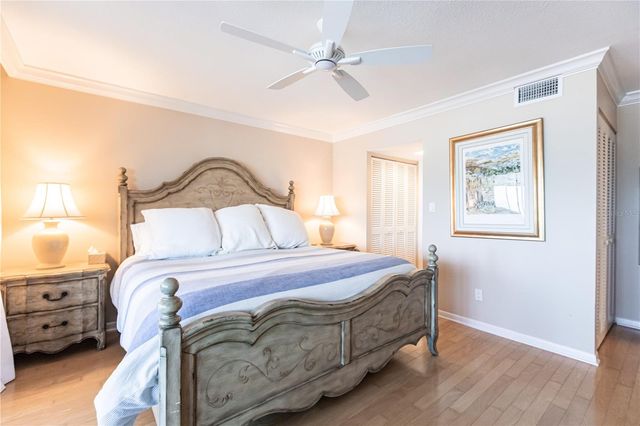 1055 W PEPPERTREE DRIVE 703AA, Sarasota, FL 34242