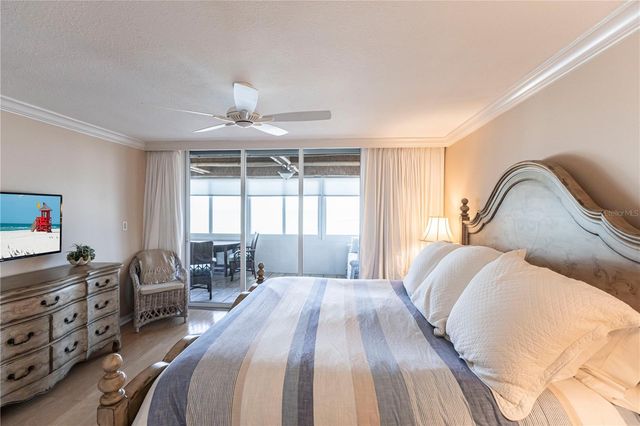 1055 W PEPPERTREE DRIVE 703AA, Sarasota, FL 34242