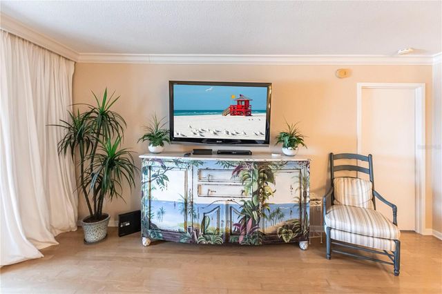 1055 W PEPPERTREE DRIVE 703AA, Sarasota, FL 34242