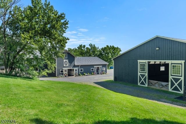 23 Spring Hill Rd, Franklin Twp., NJ 08801