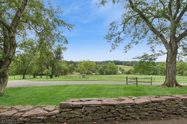 23 Spring Hill Rd, Franklin Twp., NJ 08801