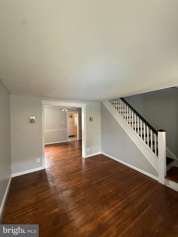 551 TIMBERLAKE RD, UPPER DARBY, PA 19082 — photo 2
