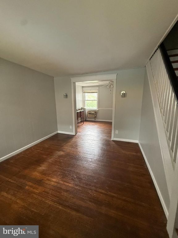 551 TIMBERLAKE RD, UPPER DARBY, PA 19082 — photo 3
