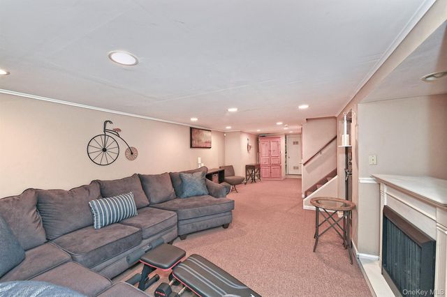 2432 Kayron Lane, North Bellmore, NY 11710