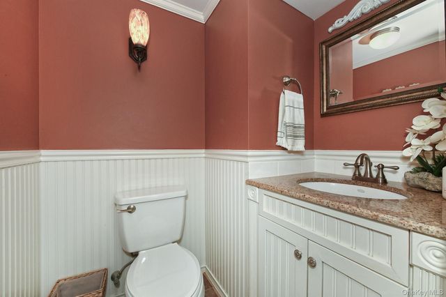 2432 Kayron Lane, North Bellmore, NY 11710