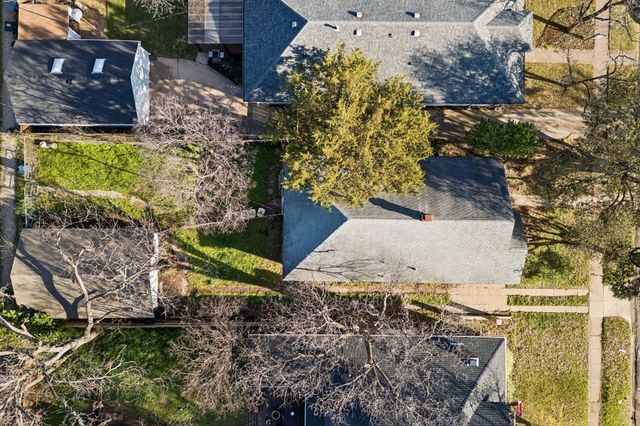 627 N Winnetka Avenue, Dallas, TX 75208